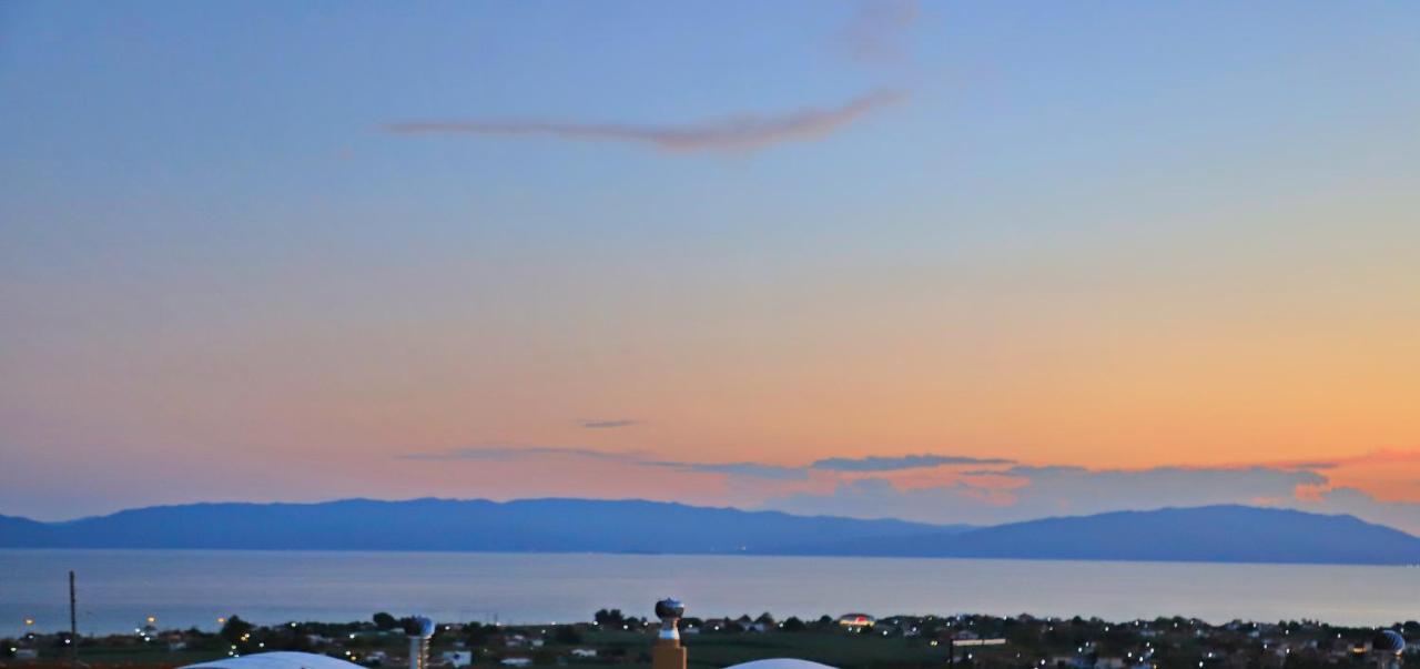 Heaven Horizon Villa Karianí Esterno foto