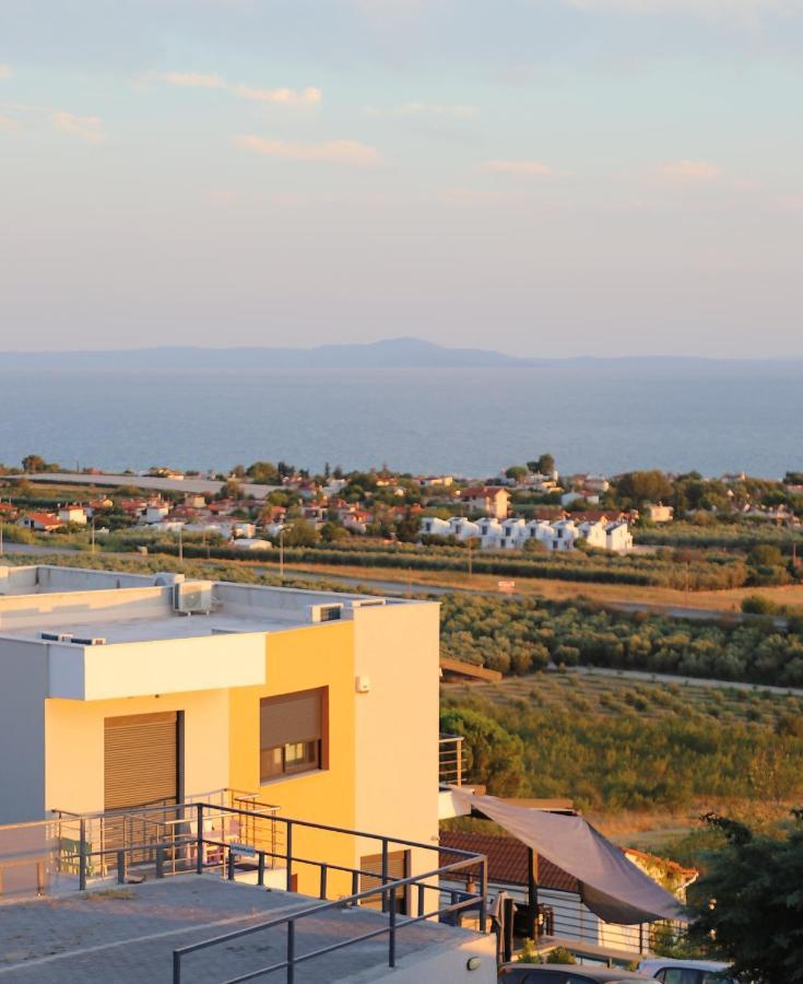 Heaven Horizon Villa Karianí Esterno foto