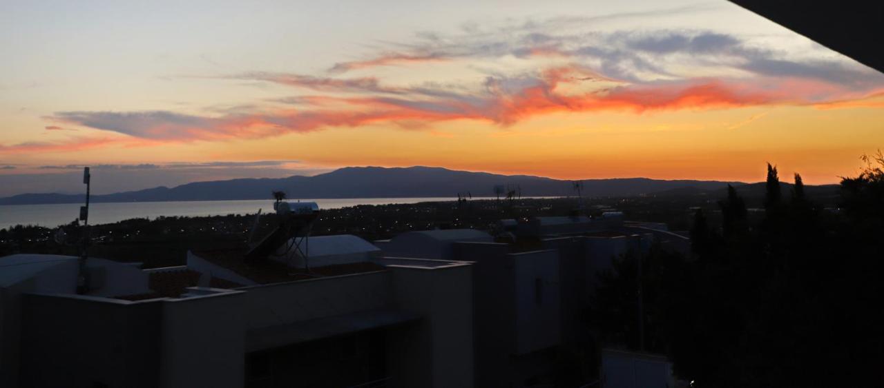 Heaven Horizon Villa Karianí Esterno foto
