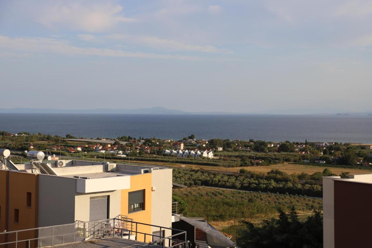 Heaven Horizon Villa Karianí Esterno foto