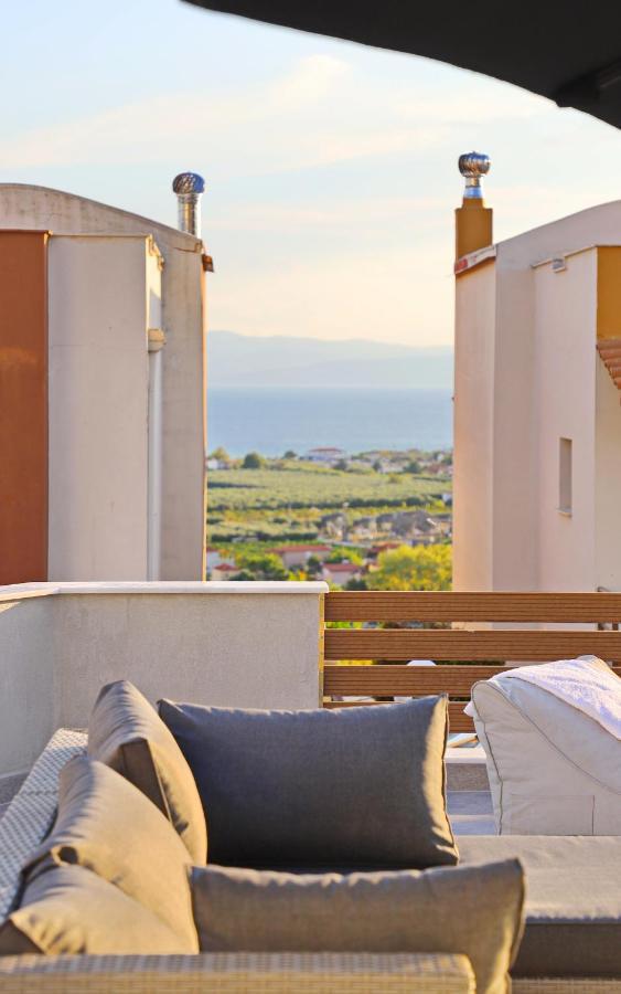 Heaven Horizon Villa Karianí Esterno foto